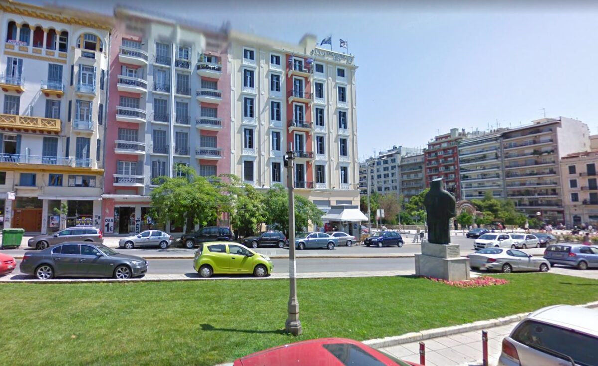 Η οδός Αγίας Σοφίας στη Θεσσαλονίκη