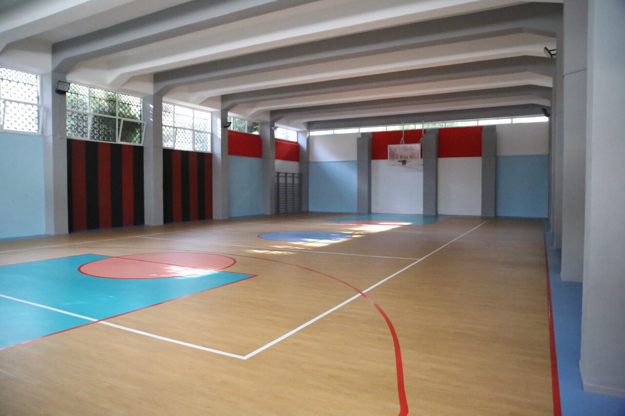 κλειστό γυμναστήριο του 1ου Γενικού Λυκείου Πειραιά Πηγή: Δήμος Πειραιά