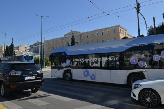 Το πρώτο λεωφορείο υδρογόνου στους δρόμους της Αθήνας.