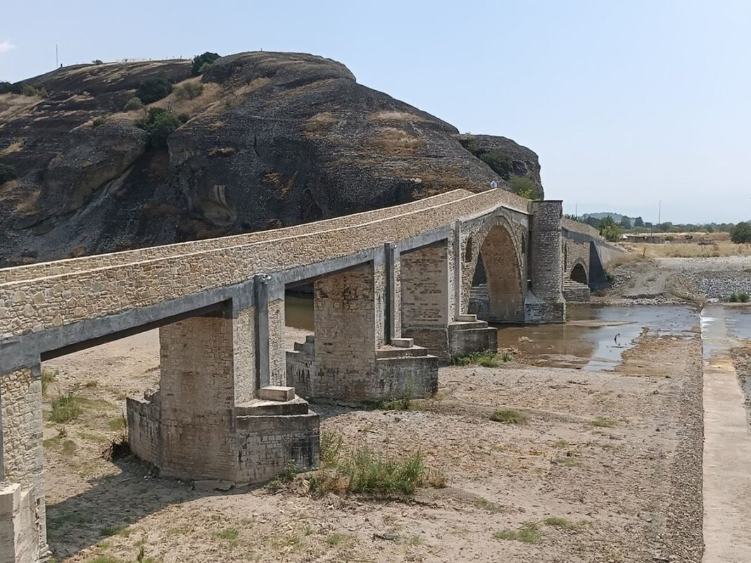 Γέφυρα Σαρακίνας Πηγή: Περιφέρεια Θεσσαλίας