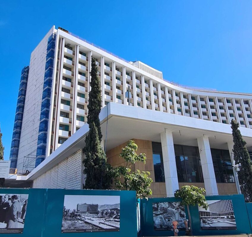 Σε εξέλιξη τα έργα στο πρώην Hilton στην Αθήνα (Φεβρουάριος 2024) - Φωτό: Ypodomes.com