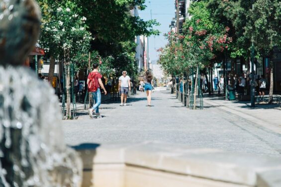 ανάπλασης του πεζόδρομου της Ερμού Πηγή: Δήμος Αθηναίων