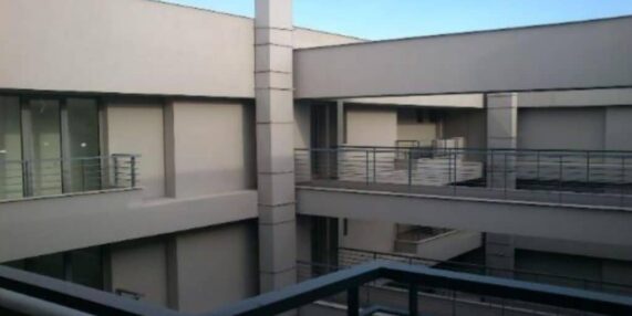 Το ακίνητο γραφείων που ανακατασκευάζει η εταιρεία στην Καλαμαριά - Premia Properties